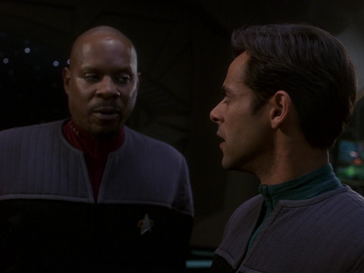 extant_StarTrek_DS9_5x16-DoctorBashirIPresume_03265.jpg