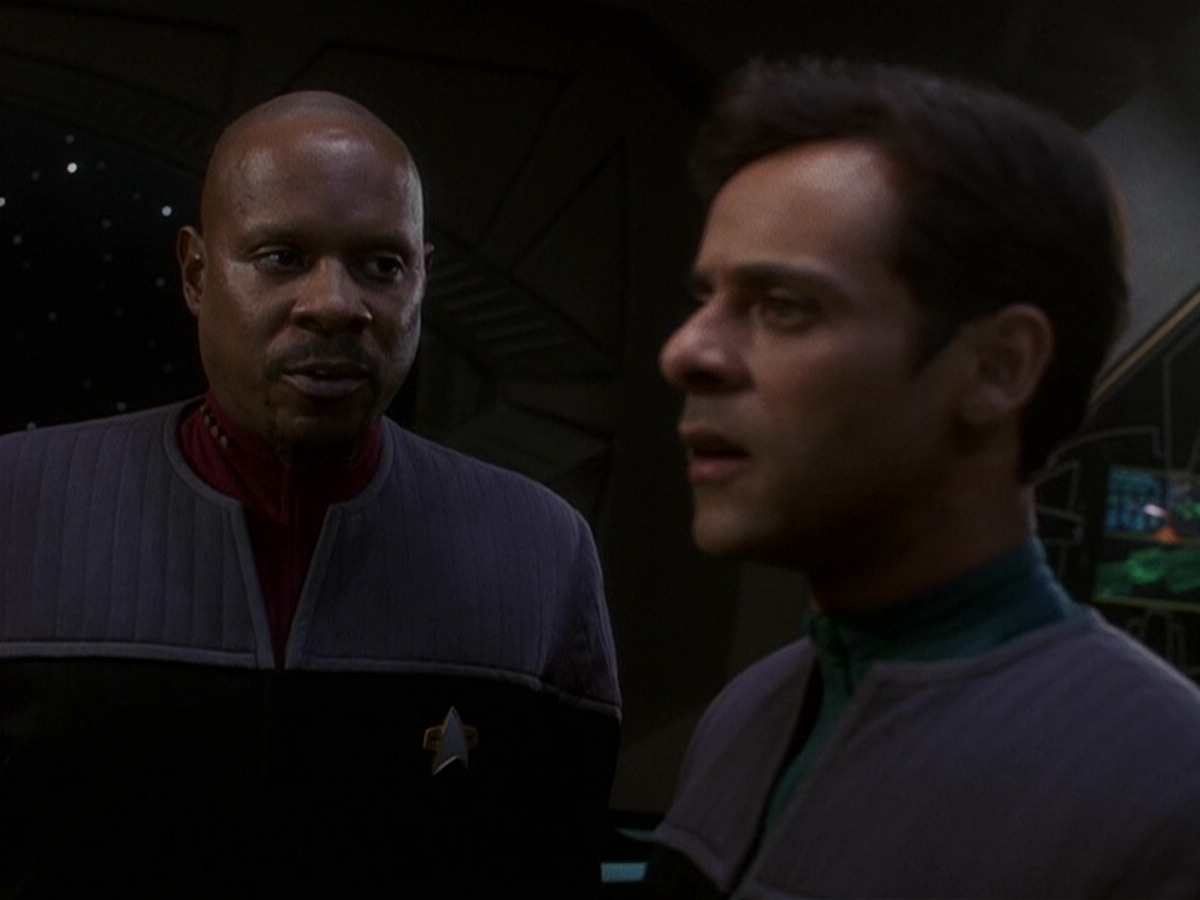 extant_StarTrek_DS9_5x16-DoctorBashirIPresume_03270.jpg