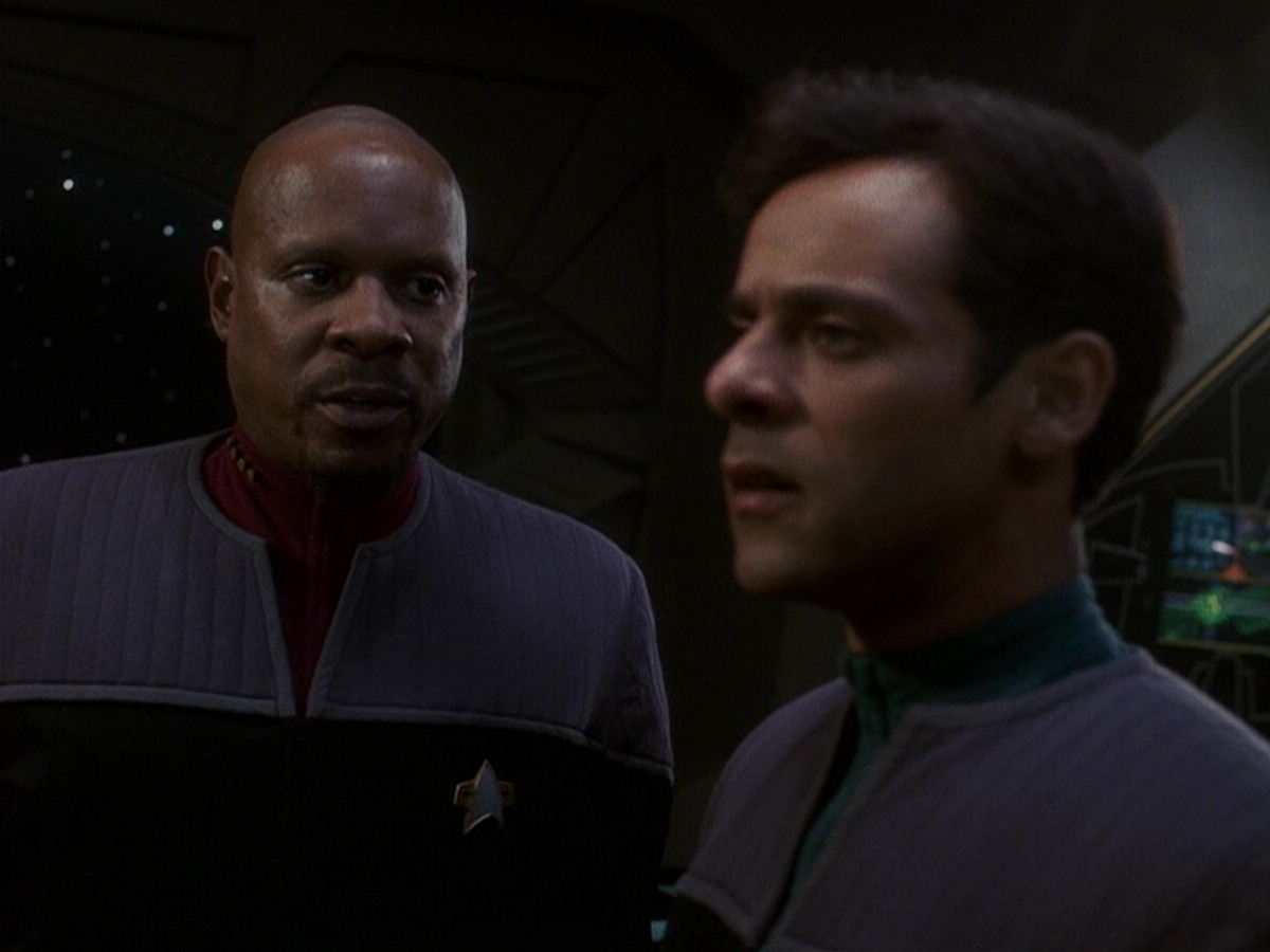 extant_StarTrek_DS9_5x16-DoctorBashirIPresume_03274.jpg