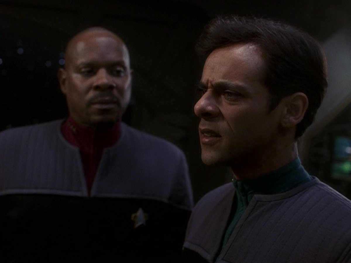 extant_StarTrek_DS9_5x16-DoctorBashirIPresume_03288.jpg