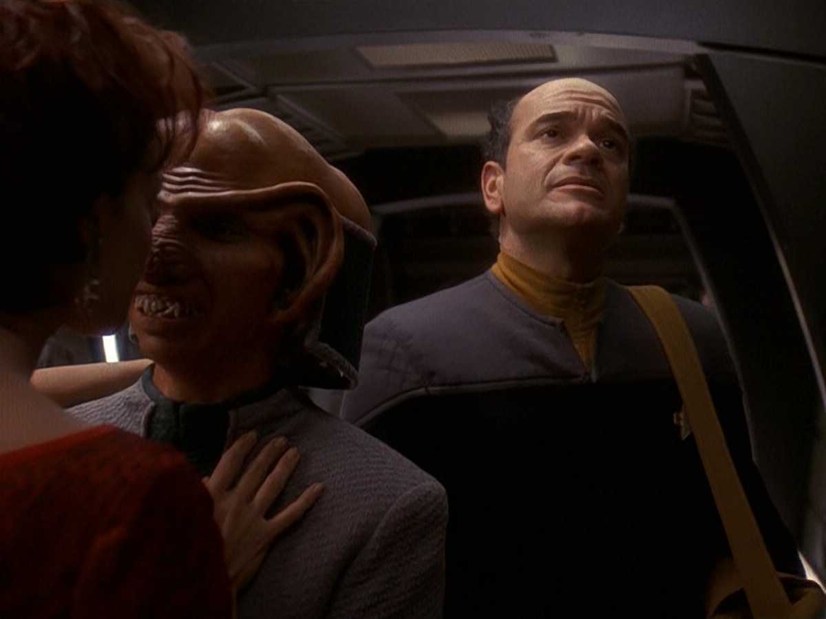 extant_StarTrek_DS9_5x16-DoctorBashirIPresume_03603.jpg