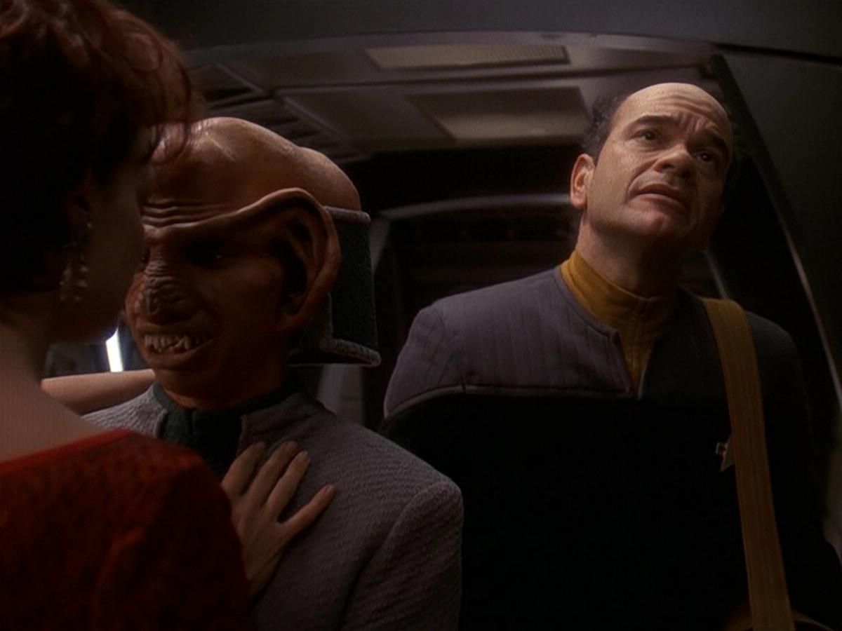 extant_StarTrek_DS9_5x16-DoctorBashirIPresume_03604.jpg