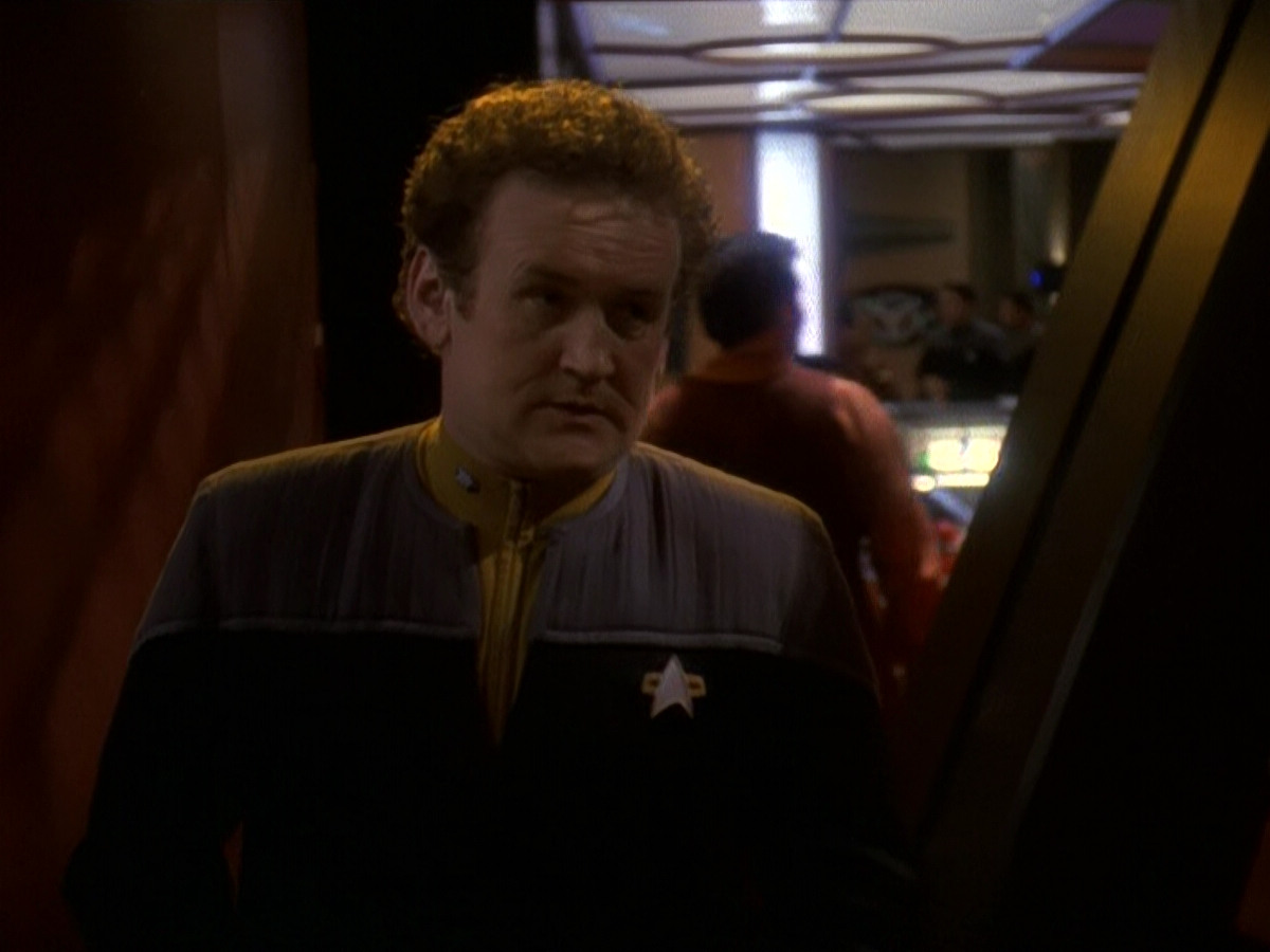 extant_StarTrek_DS9_5x16-DoctorBashirIPresume_03645.jpg