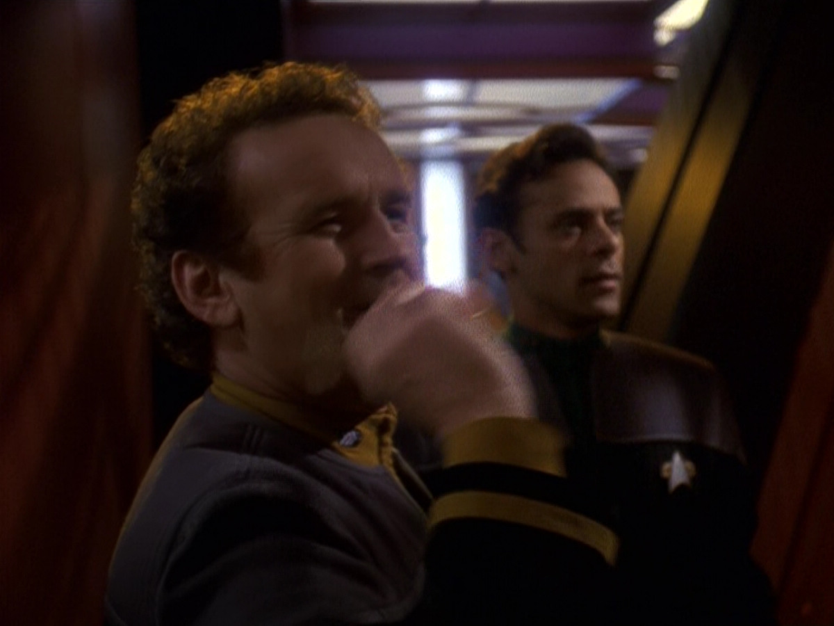 extant_StarTrek_DS9_5x16-DoctorBashirIPresume_03660.jpg