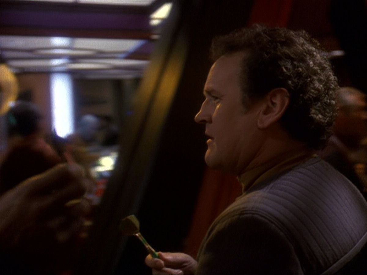 extant_StarTrek_DS9_5x16-DoctorBashirIPresume_03676.jpg