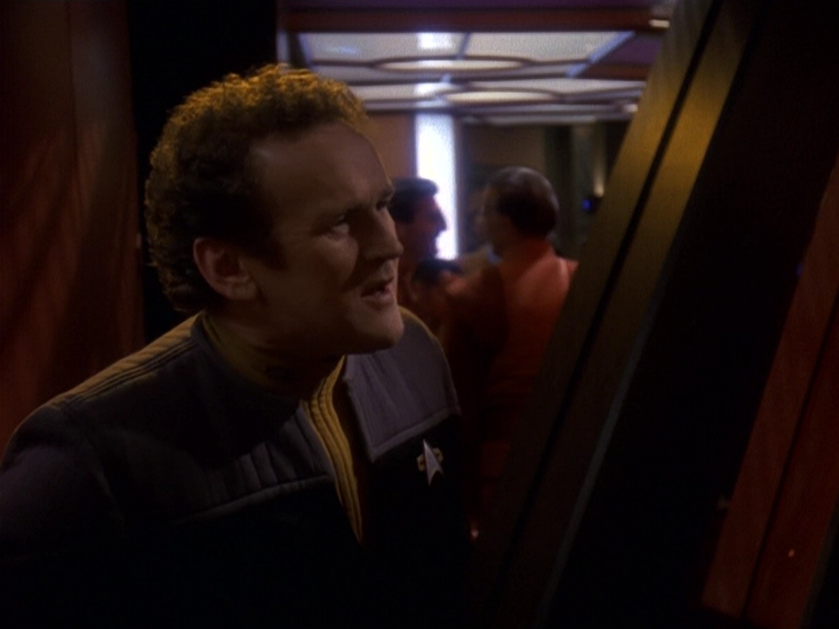 extant_StarTrek_DS9_5x16-DoctorBashirIPresume_03703.jpg