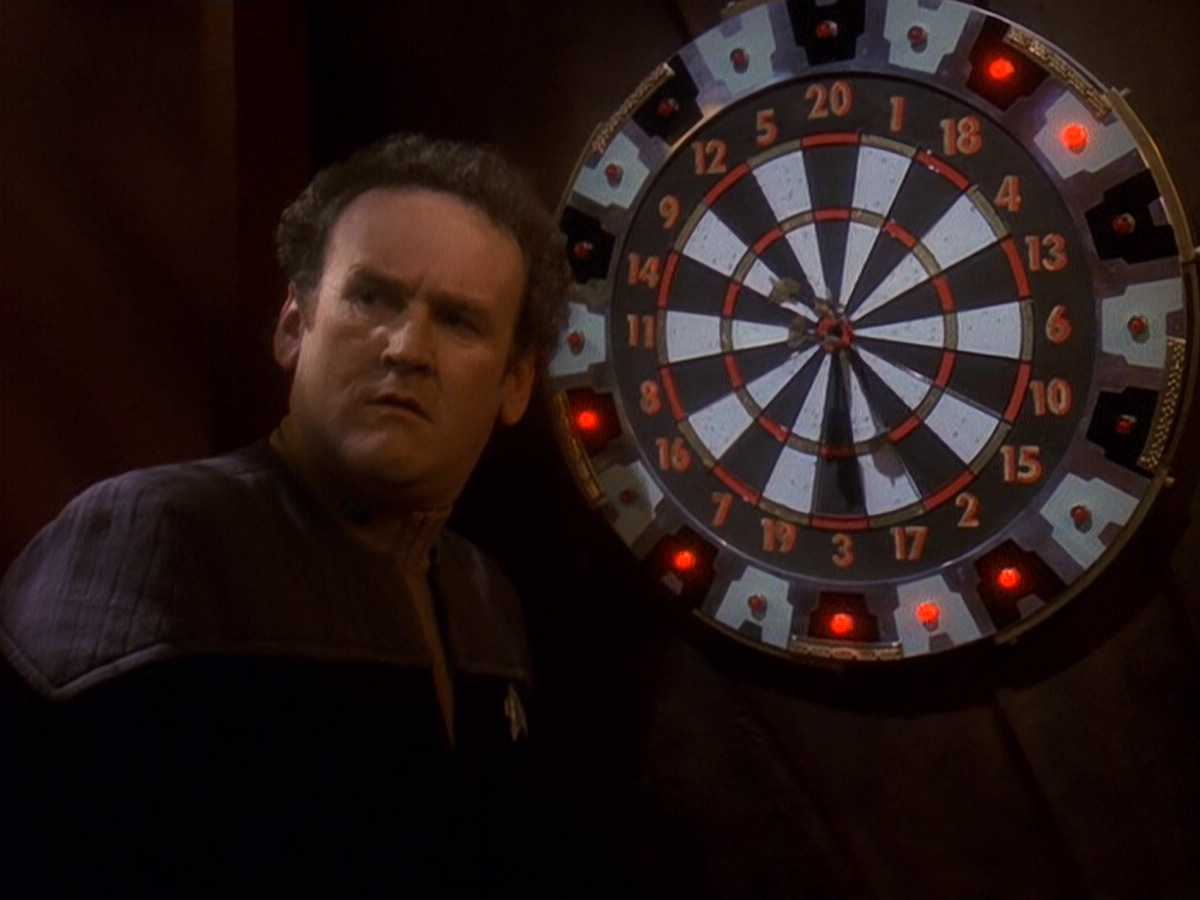 extant_StarTrek_DS9_5x16-DoctorBashirIPresume_03740.jpg
