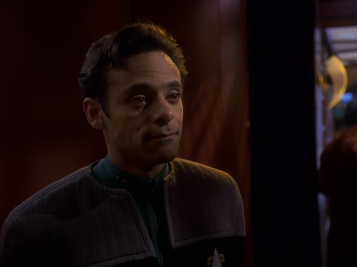 extant_StarTrek_DS9_5x16-DoctorBashirIPresume_03742.jpg