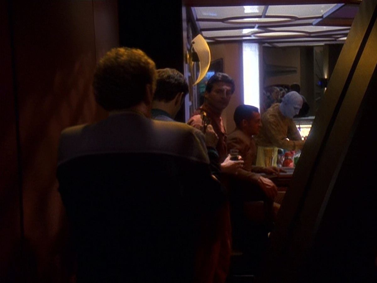 extant_StarTrek_DS9_5x16-DoctorBashirIPresume_03753.jpg