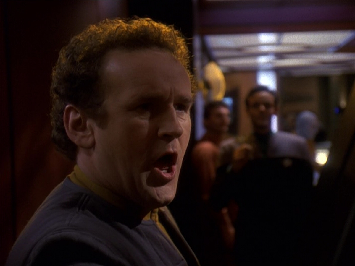 extant_StarTrek_DS9_5x16-DoctorBashirIPresume_03764.jpg
