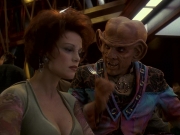 extant_StarTrek_DS9_5x16-DoctorBashirIPresume_00156.jpg