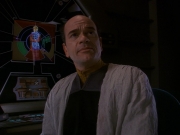 extant_StarTrek_DS9_5x16-DoctorBashirIPresume_00883.jpg