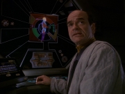 extant_StarTrek_DS9_5x16-DoctorBashirIPresume_00915.jpg
