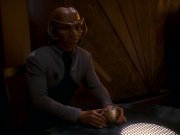 extant_StarTrek_DS9_5x16-DoctorBashirIPresume_01129.jpg