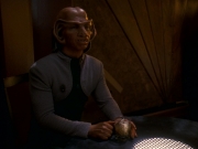 extant_StarTrek_DS9_5x16-DoctorBashirIPresume_01136.jpg