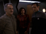 extant_StarTrek_DS9_5x16-DoctorBashirIPresume_01369.jpg