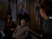 extant_StarTrek_DS9_5x16-DoctorBashirIPresume_01409.jpg