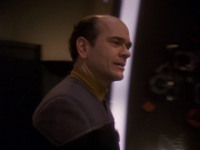 extant_StarTrek_DS9_5x16-DoctorBashirIPresume_01780.jpg