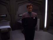 extant_StarTrek_DS9_5x16-DoctorBashirIPresume_02273.jpg
