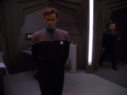 extant_StarTrek_DS9_5x16-DoctorBashirIPresume_02275.jpg