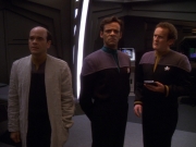extant_StarTrek_DS9_5x16-DoctorBashirIPresume_02285.jpg