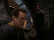 extant_StarTrek_DS9_5x16-DoctorBashirIPresume_02589.jpg
