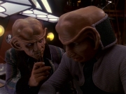 extant_StarTrek_DS9_5x16-DoctorBashirIPresume_02840.jpg