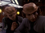 extant_StarTrek_DS9_5x16-DoctorBashirIPresume_02847.jpg