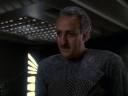 extant_StarTrek_DS9_5x16-DoctorBashirIPresume_02905.jpg
