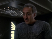 extant_StarTrek_DS9_5x16-DoctorBashirIPresume_02909.jpg