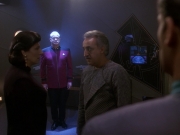 extant_StarTrek_DS9_5x16-DoctorBashirIPresume_03253.jpg
