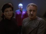extant_StarTrek_DS9_5x16-DoctorBashirIPresume_03291.jpg