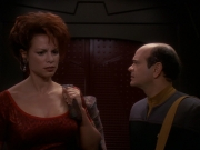 extant_StarTrek_DS9_5x16-DoctorBashirIPresume_03520.jpg