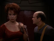 extant_StarTrek_DS9_5x16-DoctorBashirIPresume_03521.jpg