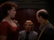 extant_StarTrek_DS9_5x16-DoctorBashirIPresume_03530.jpg