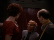 extant_StarTrek_DS9_5x16-DoctorBashirIPresume_03532.jpg