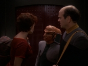 extant_StarTrek_DS9_5x16-DoctorBashirIPresume_03537.jpg