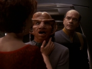extant_StarTrek_DS9_5x16-DoctorBashirIPresume_03570.jpg