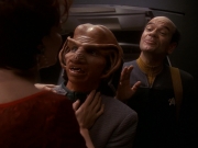 extant_StarTrek_DS9_5x16-DoctorBashirIPresume_03577.jpg