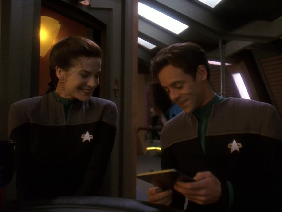 extant_StarTrek_DS9_5x17-ASimpleInvestigation_00134.jpg
