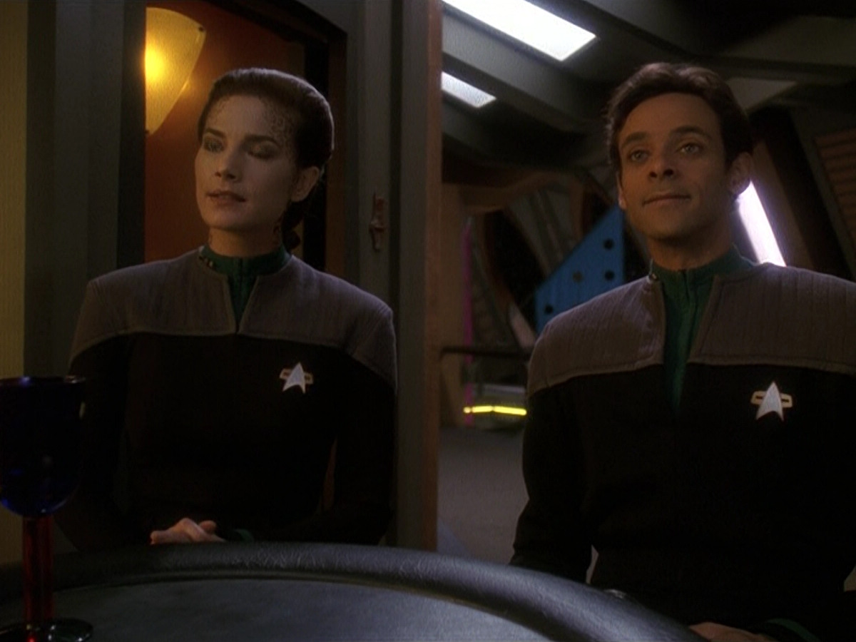 extant_StarTrek_DS9_5x17-ASimpleInvestigation_00204.jpg