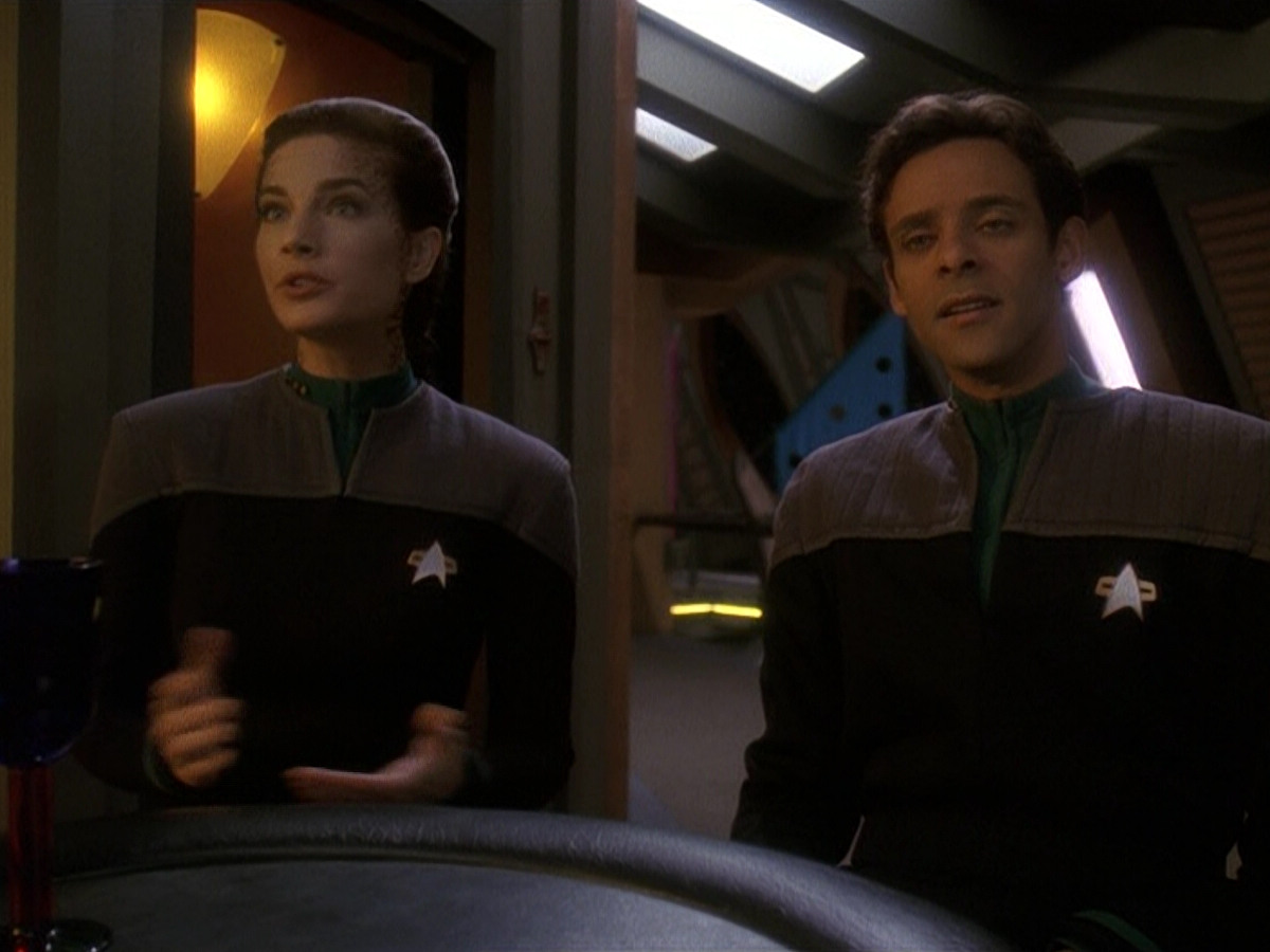 extant_StarTrek_DS9_5x17-ASimpleInvestigation_00237.jpg