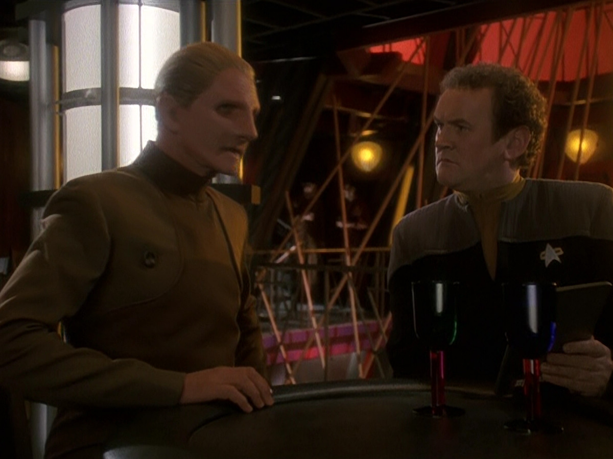 extant_StarTrek_DS9_5x17-ASimpleInvestigation_00240.jpg