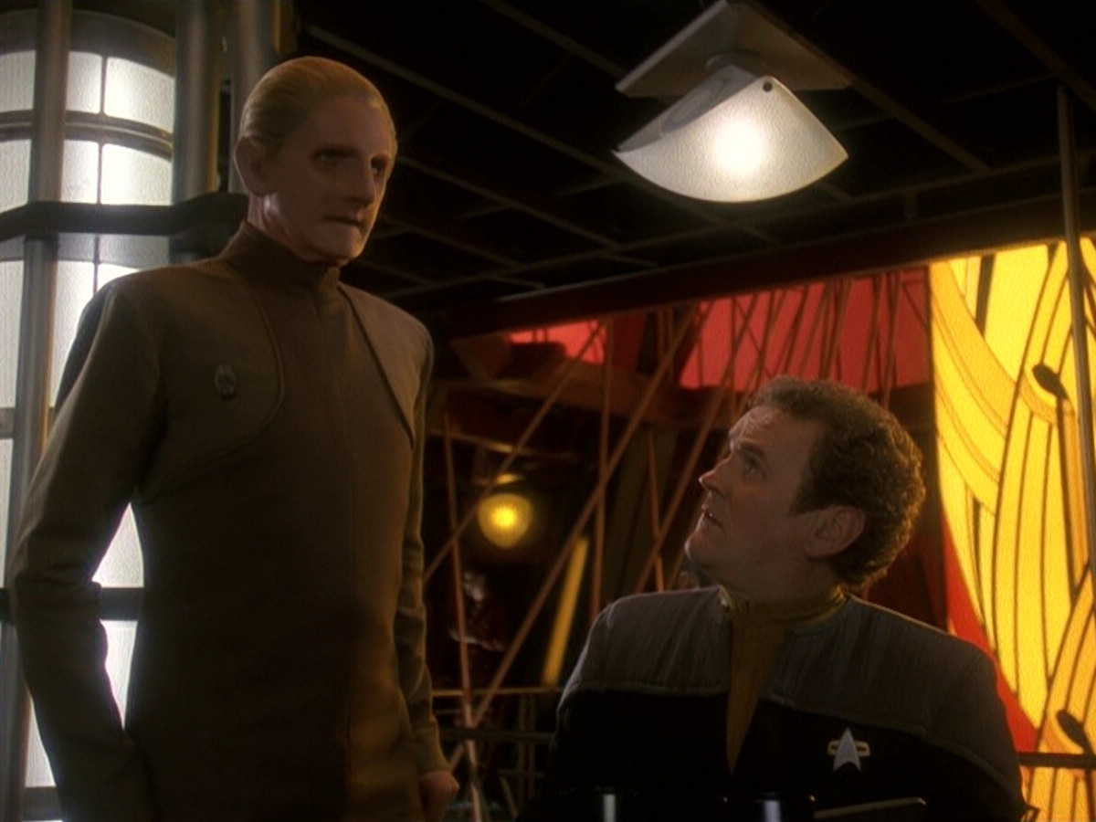 extant_StarTrek_DS9_5x17-ASimpleInvestigation_00245.jpg
