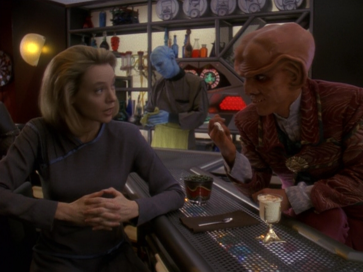 extant_StarTrek_DS9_5x17-ASimpleInvestigation_00305.jpg