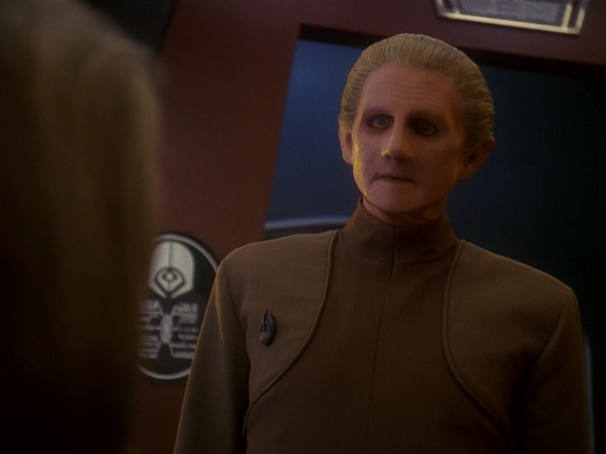 extant_StarTrek_DS9_5x17-ASimpleInvestigation_00421.jpg