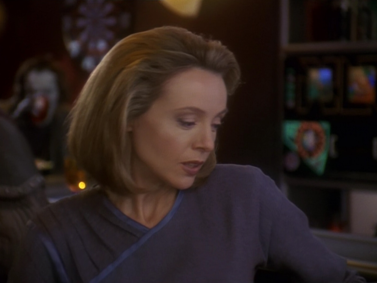 extant_StarTrek_DS9_5x17-ASimpleInvestigation_00446.jpg