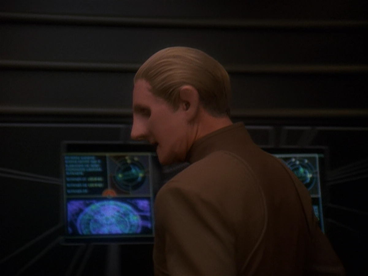 extant_StarTrek_DS9_5x17-ASimpleInvestigation_00811.jpg