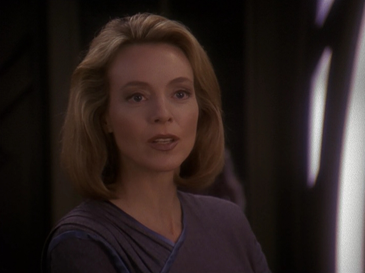 extant_StarTrek_DS9_5x17-ASimpleInvestigation_02110.jpg