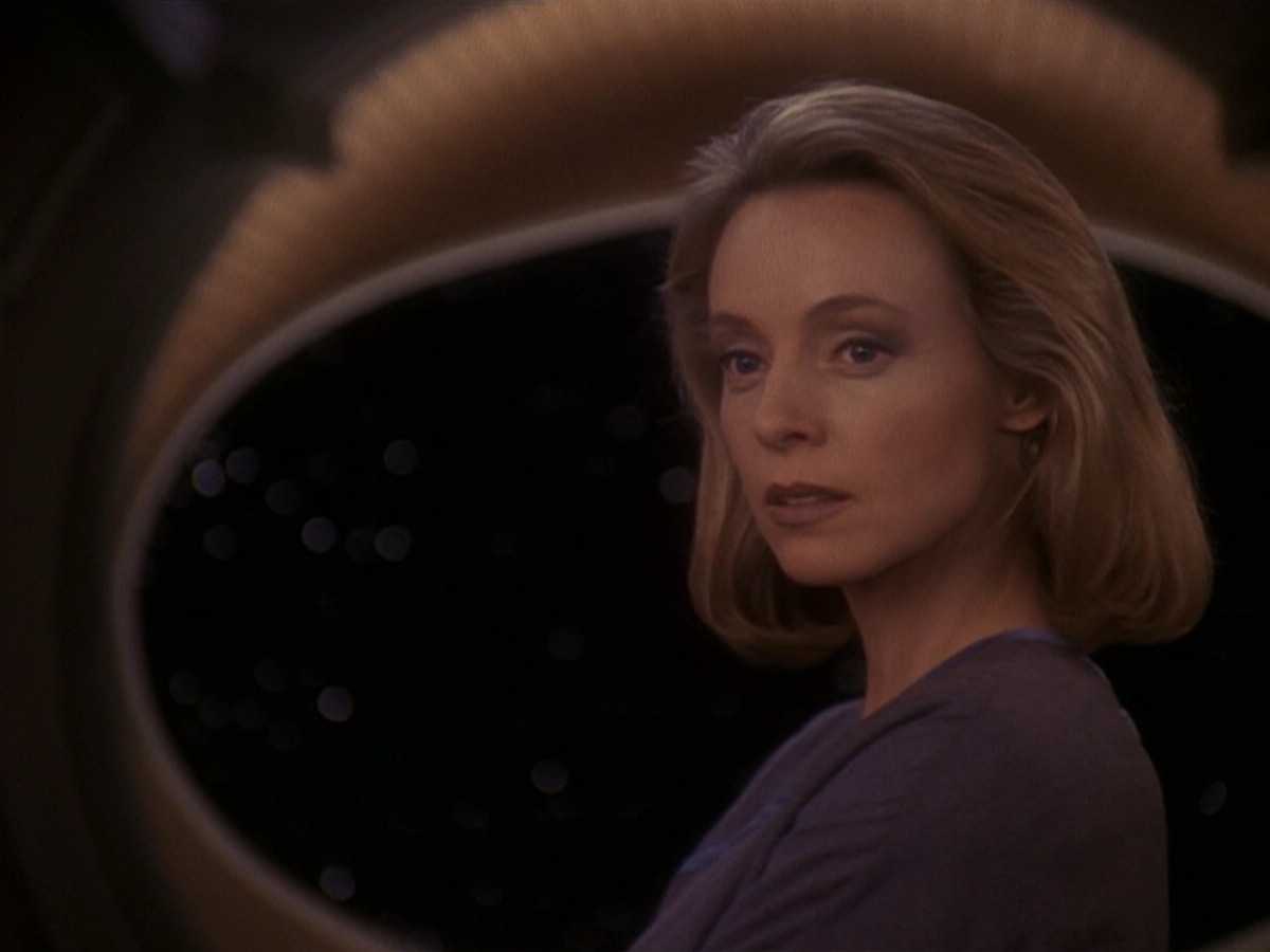 extant_StarTrek_DS9_5x17-ASimpleInvestigation_02144.jpg